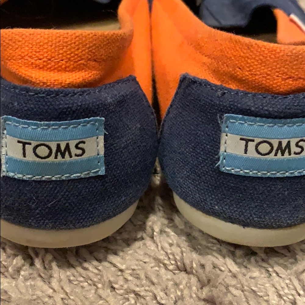 Tom’s - Picture 2 of 4